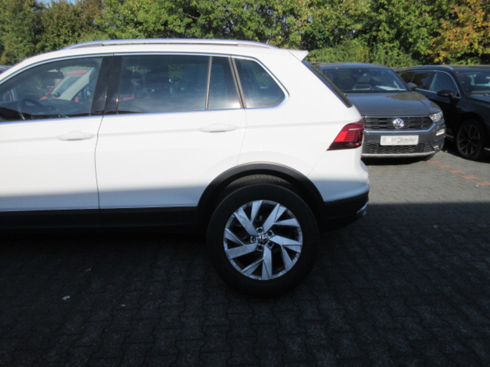 Volkswagen Tiguan – Bild 20