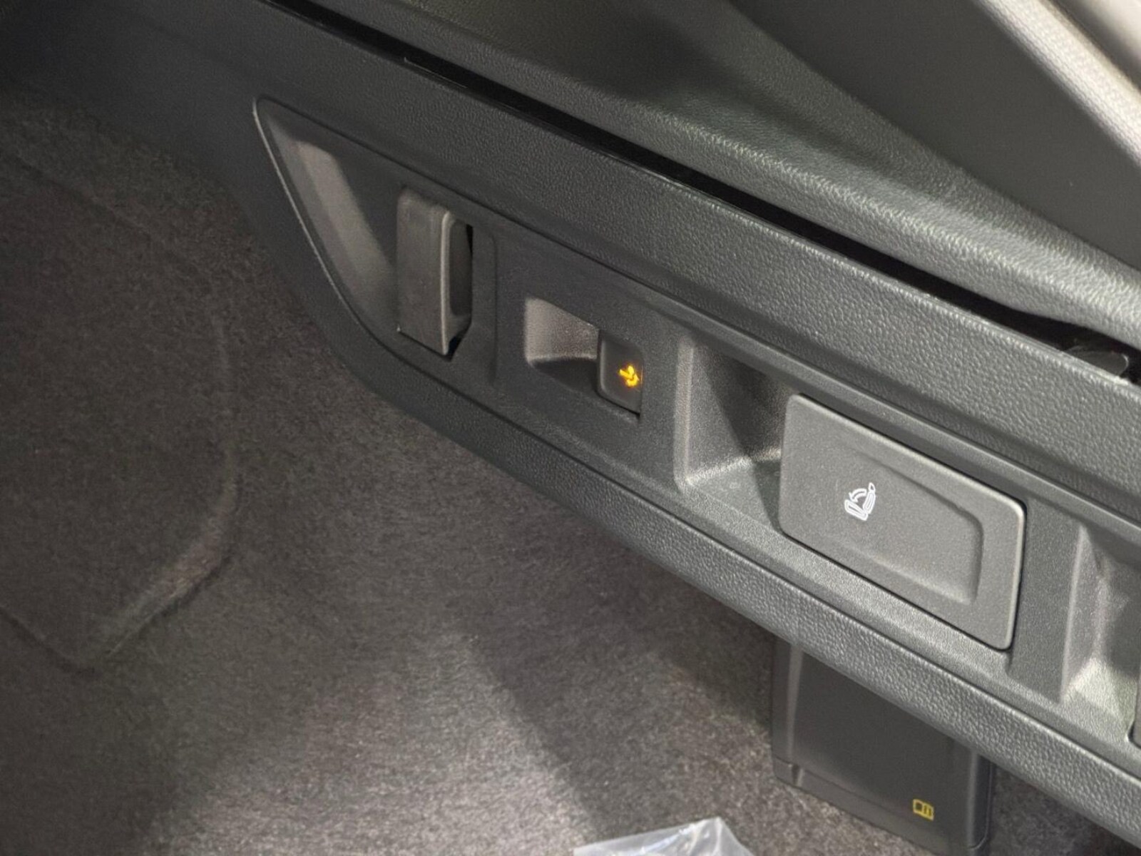 Volkswagen Passat – Bild 16