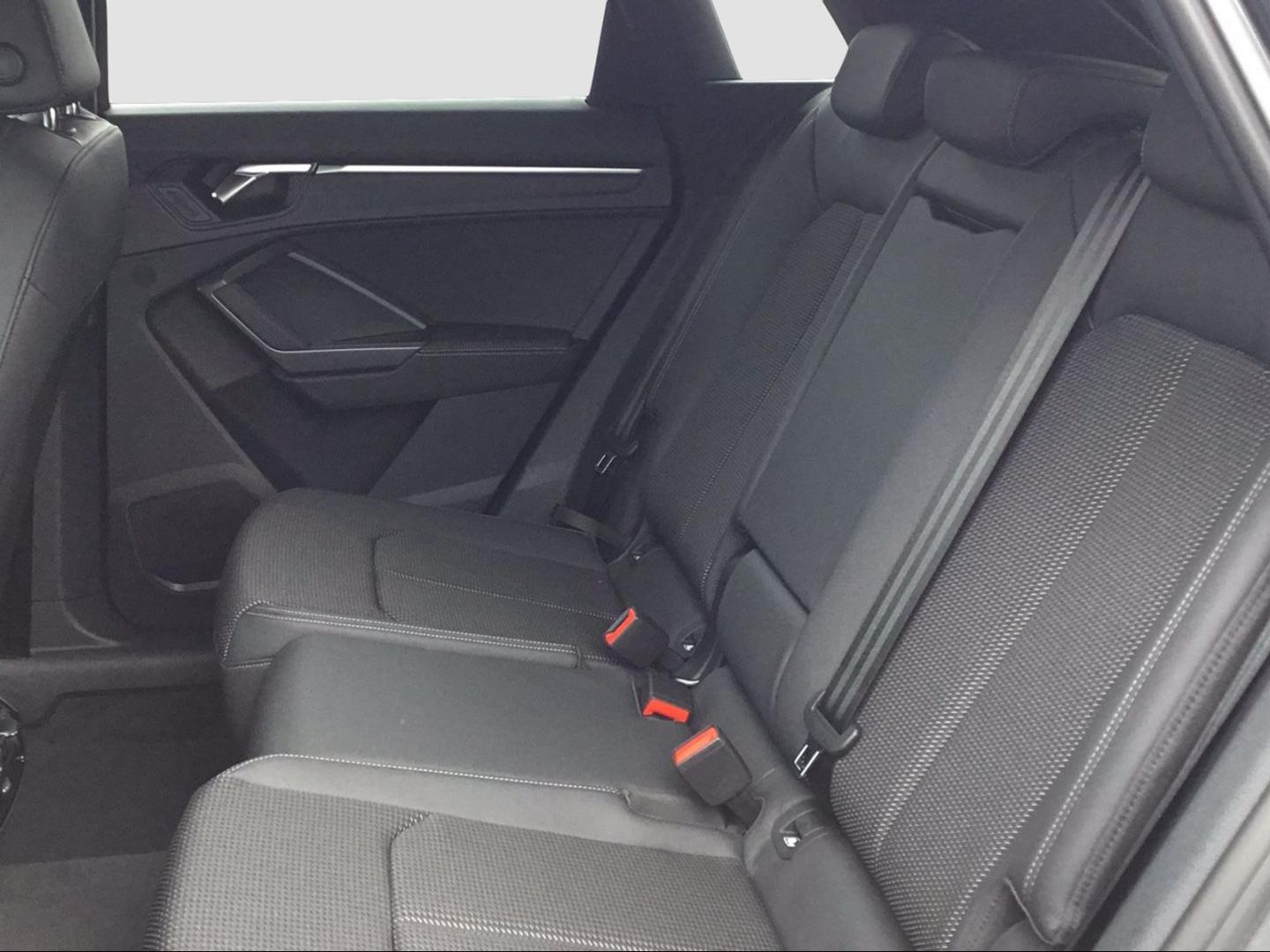 Image about Audi Q3 Special Edition Attraction S line 35 TFSI 110 kW (150 PS) S tronic