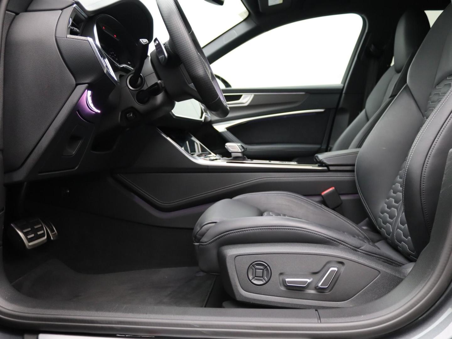 Image about Audi RS 6 Avant performance quattro tiptronic