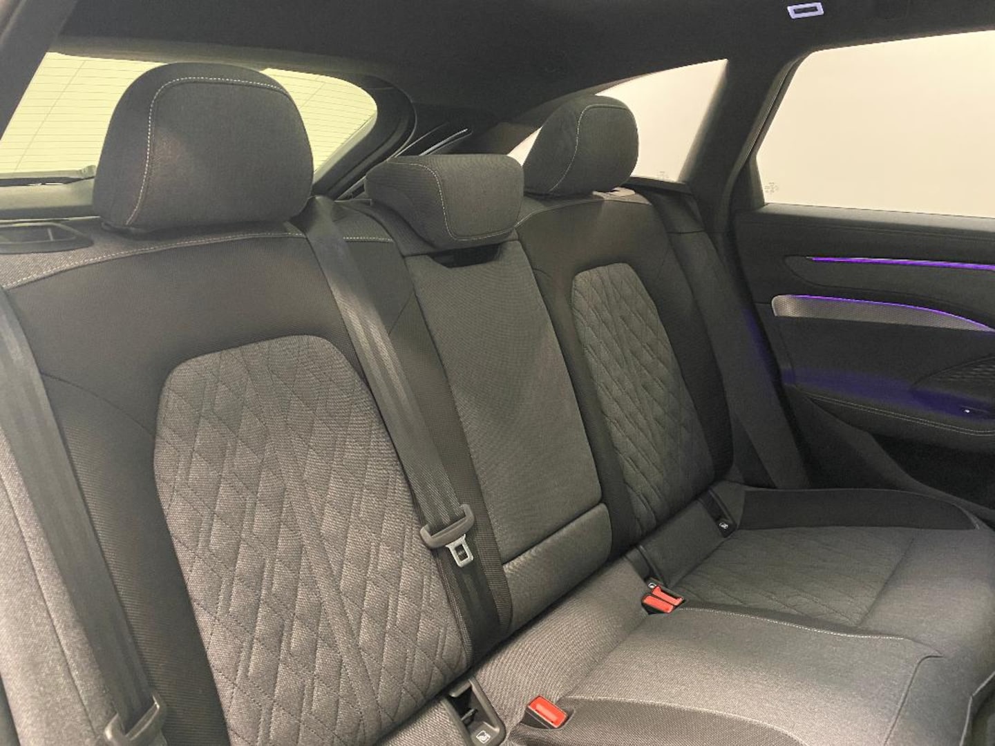 Bild über Audi A6 Avant edition one TDI quattro 150 kW S tronic - für weitere Informationen kontaktieren Sie den Audi Partner
