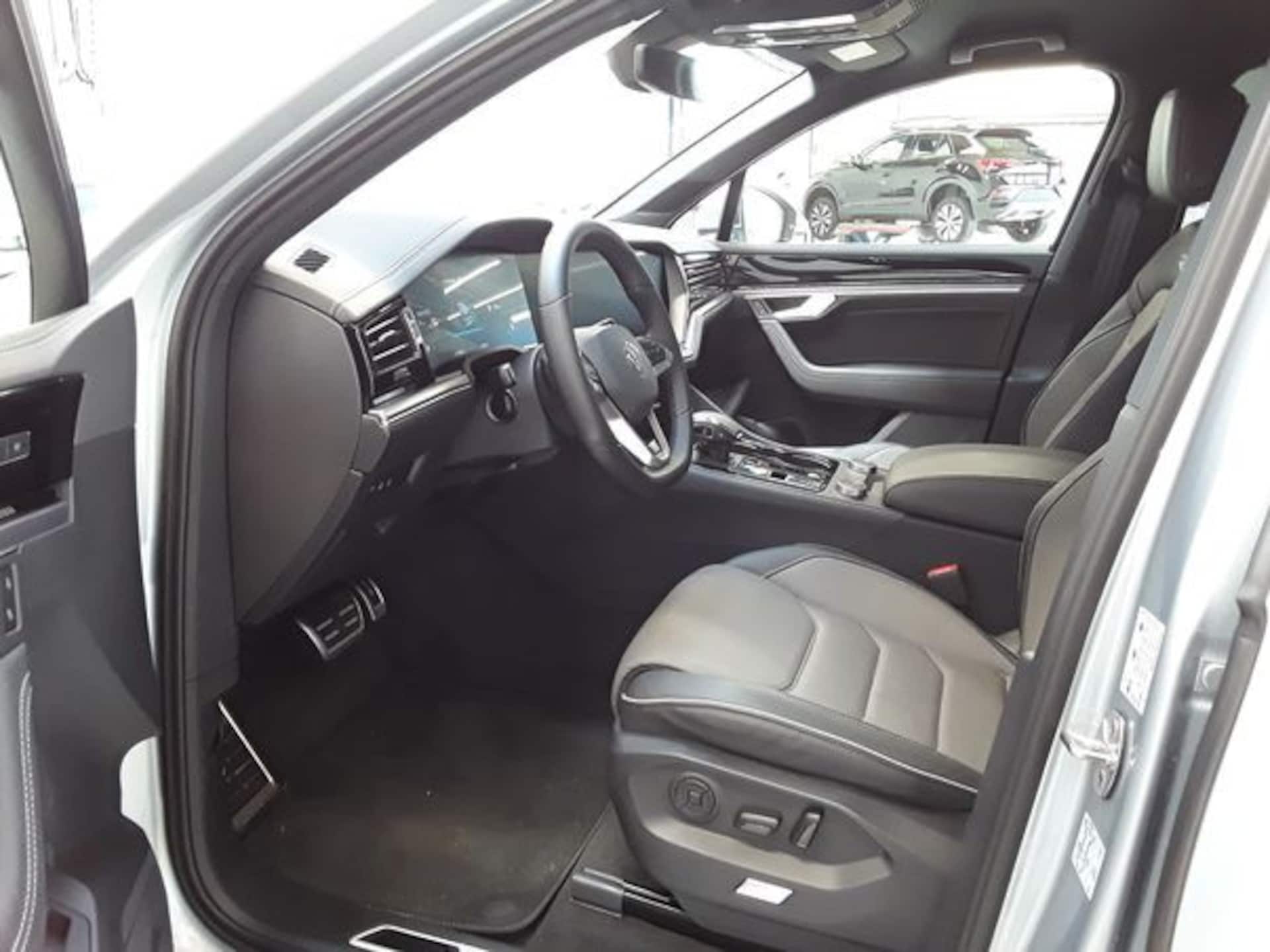 Volkswagen Touareg R-Line