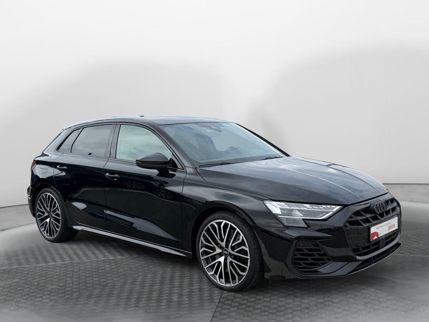 Bild über Audi S3 Sportback TFSI quattro S tronic - für weitere Informationen kontaktieren Sie den Audi Partner