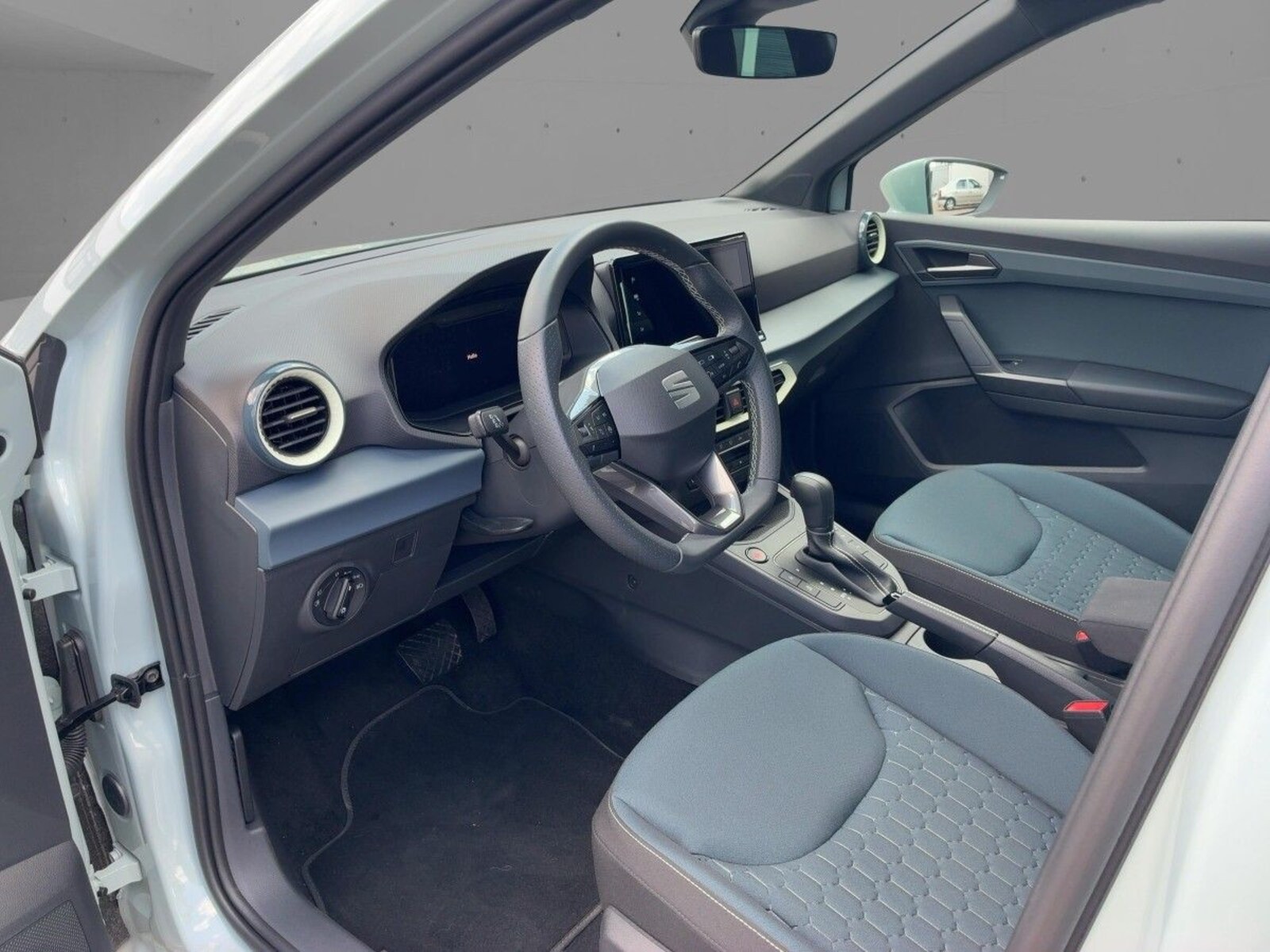 SEAT Arona – Bild 8