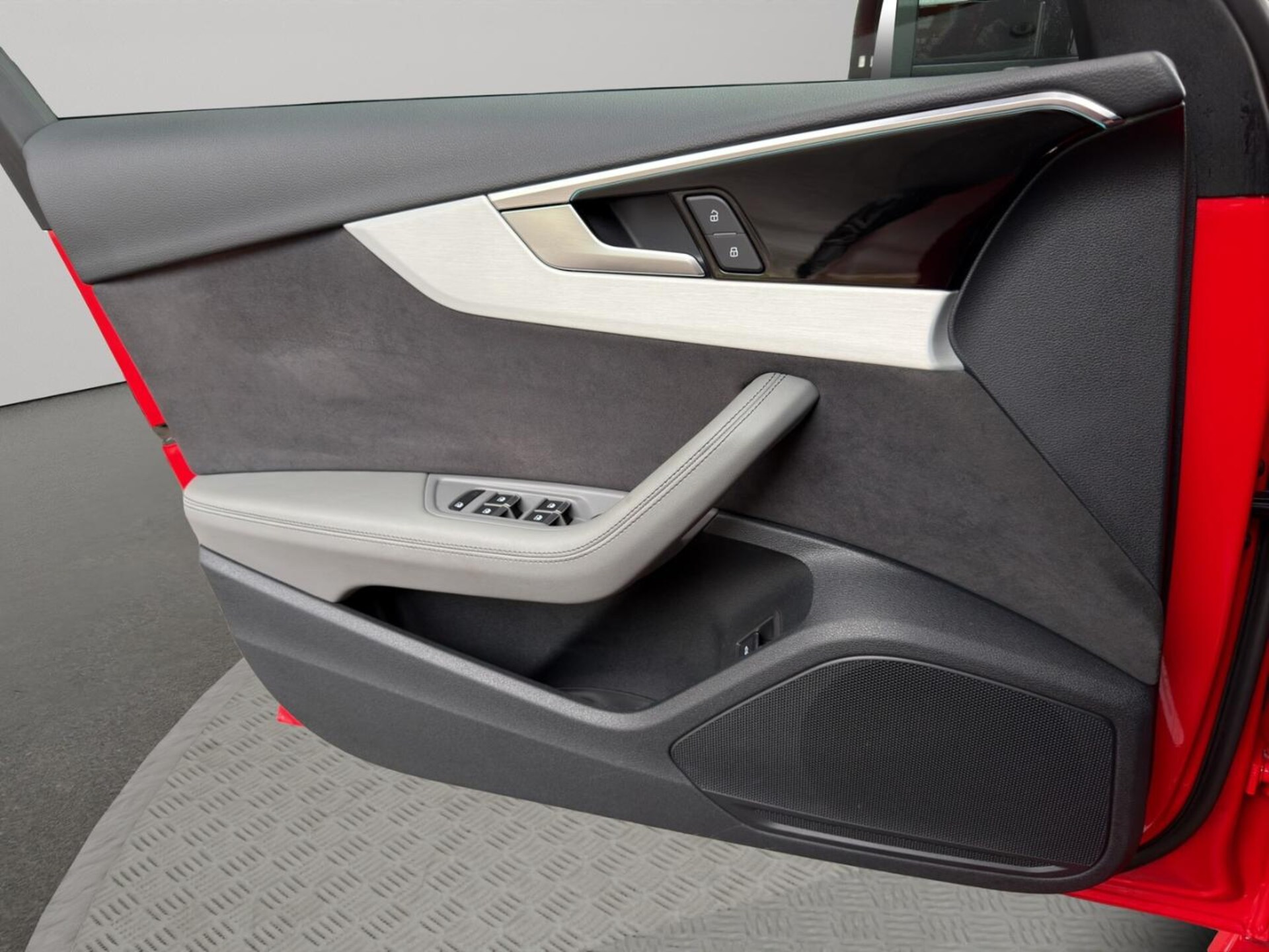 Audi A4 Avant S line