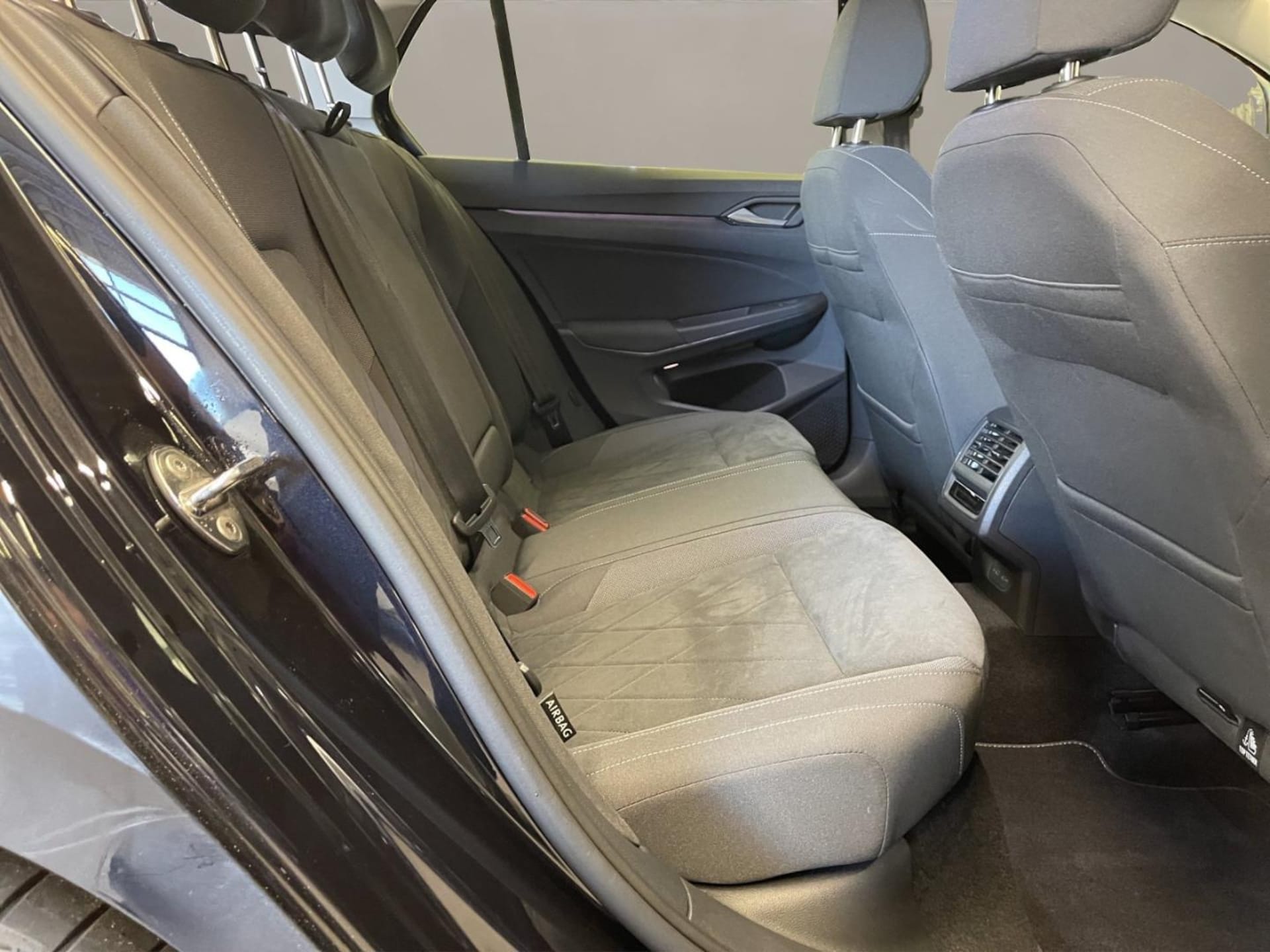 Volkswagen Golf Active