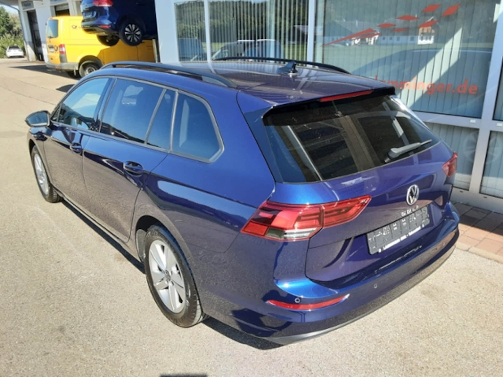 Volkswagen Golf Variant Life