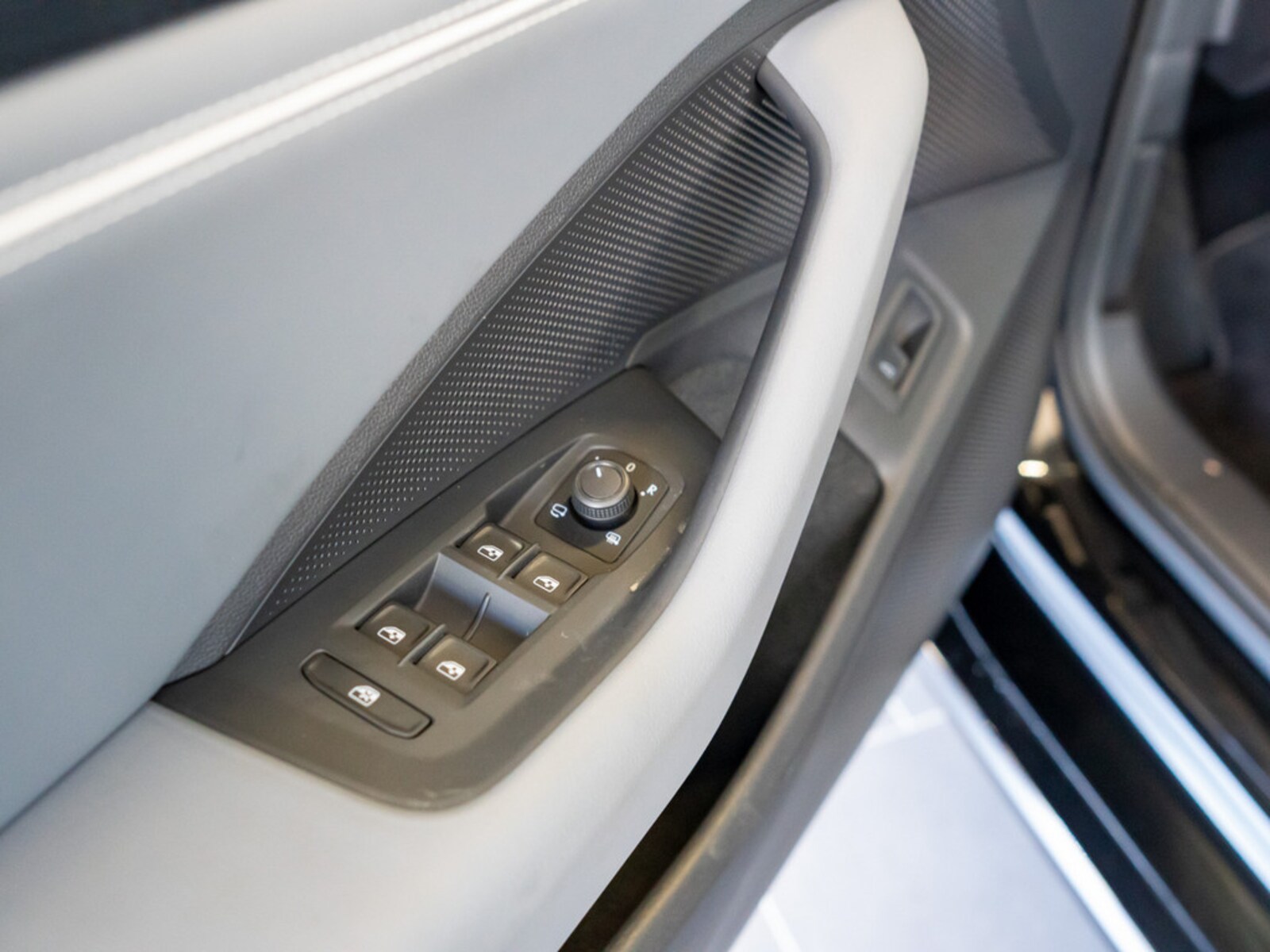 Volkswagen Passat – Bild 23