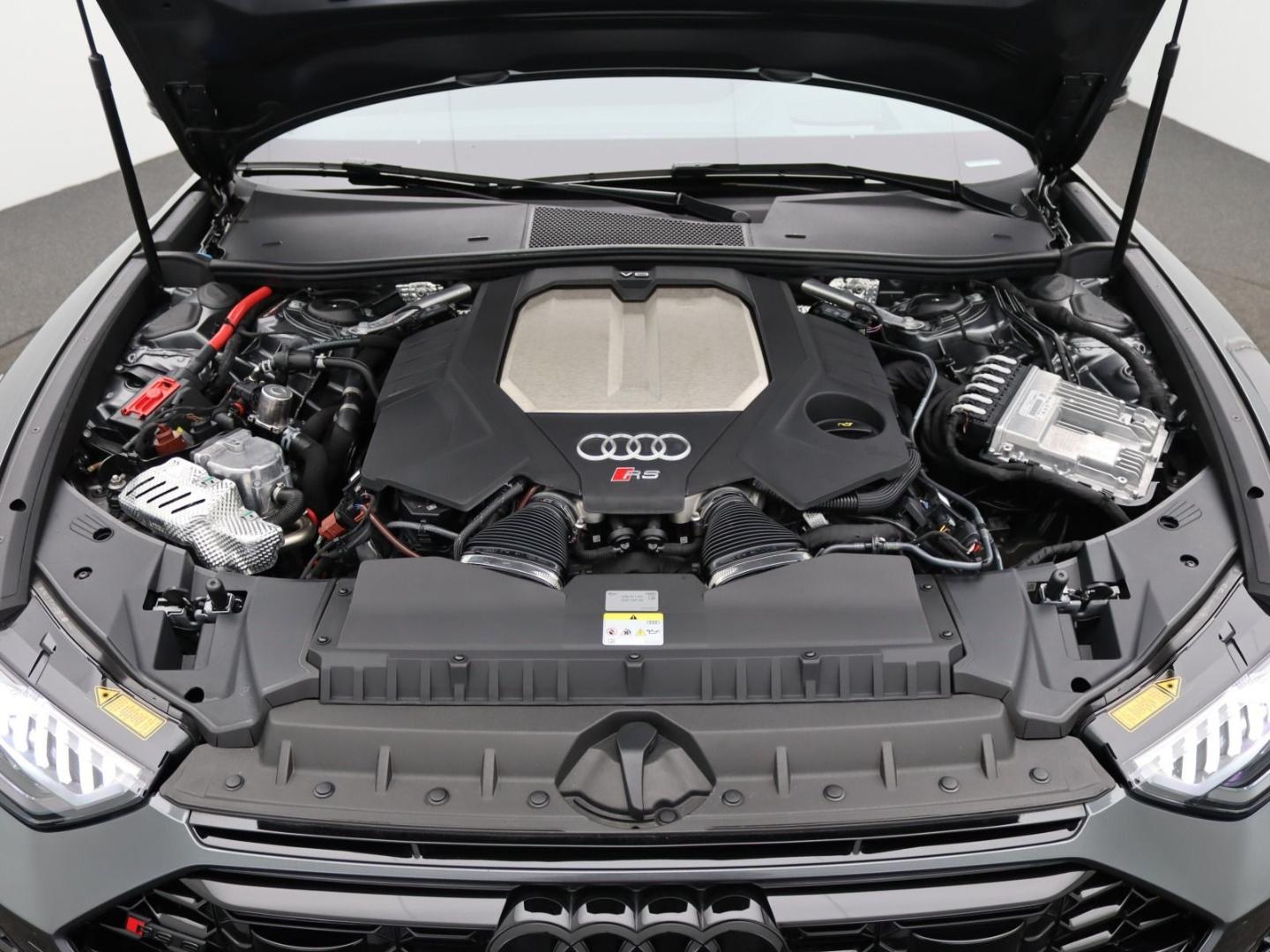Image about Audi RS 6 Avant performance quattro tiptronic