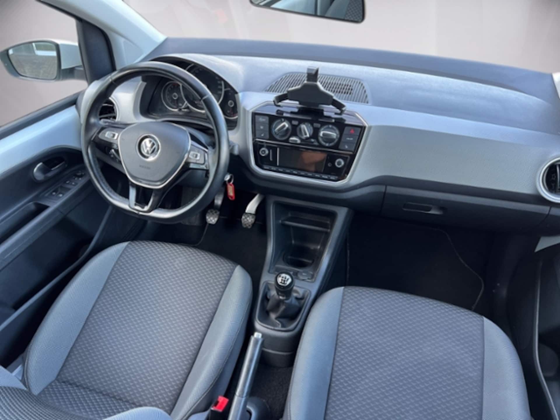 Volkswagen up! ACTIVE