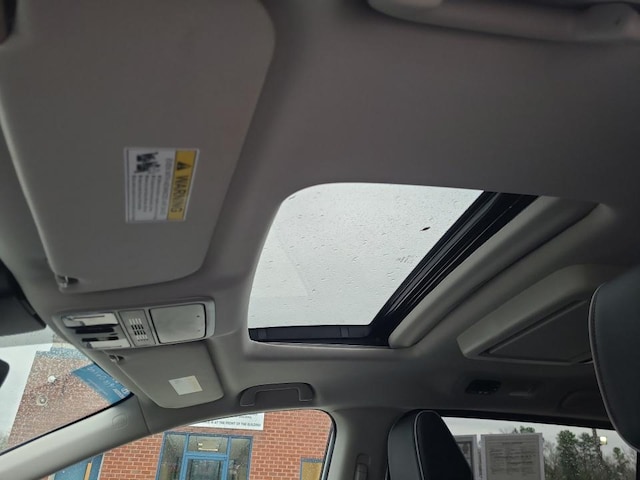 2025 Honda Odyssey Touring - Photo 25