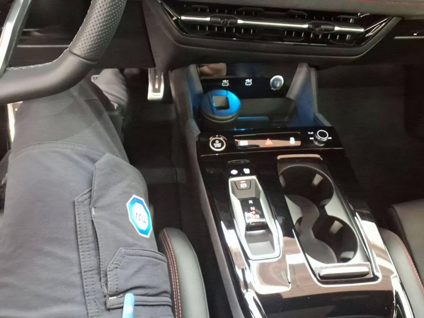 Bild über Audi Q6 SUV e-tron S line business e-tron performance 225 kW - für weitere Informationen kontaktieren Sie den Audi Partner