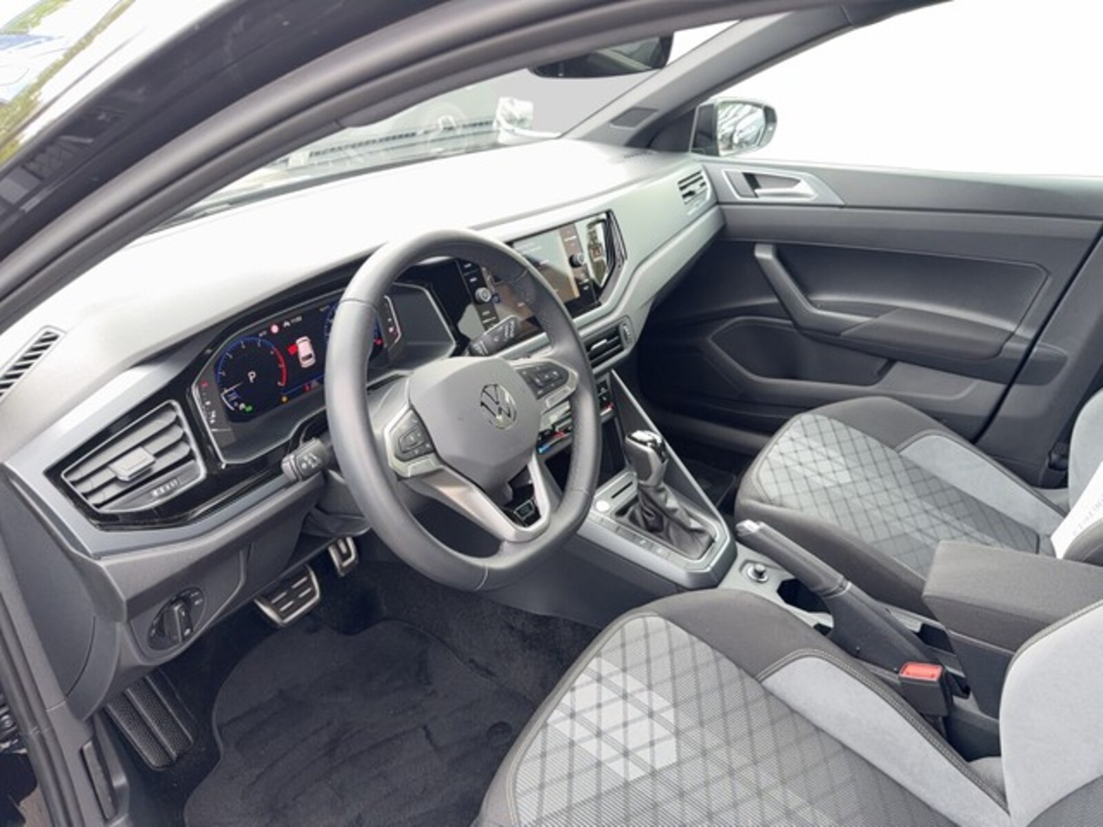 Volkswagen Polo – Bild 8