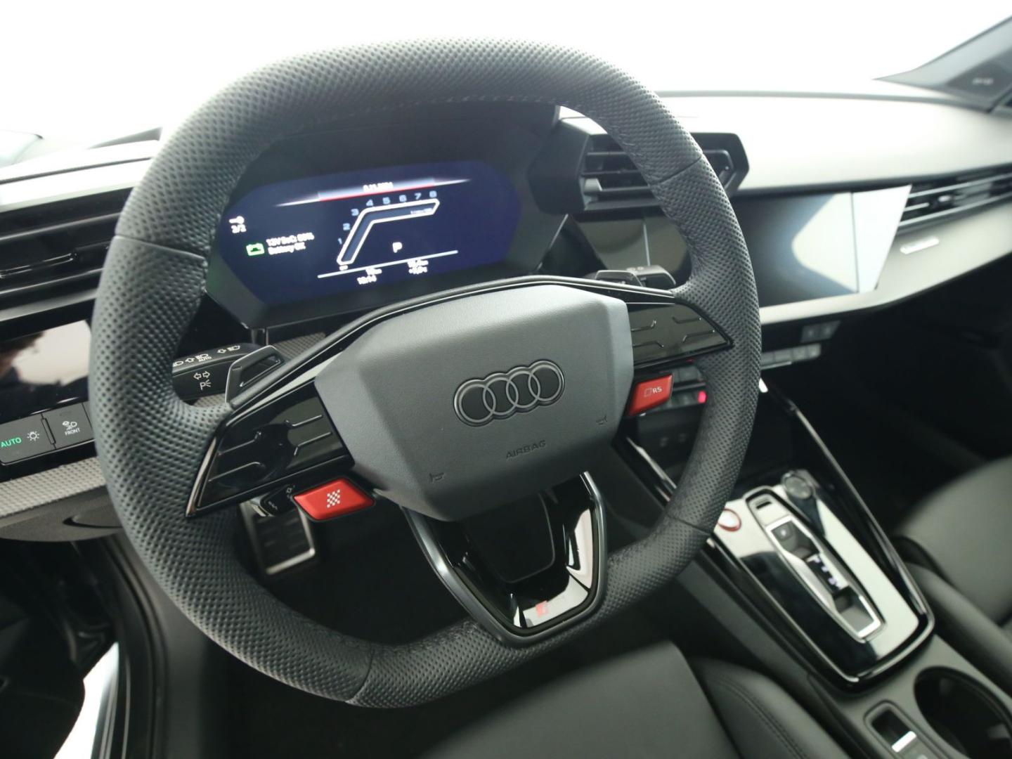 Image about Audi RS 3 Limousine TFSI quattro S tronic