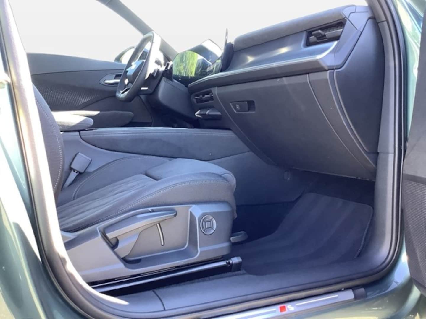 Bild über Audi Q3 Sportback TDI 110 kW S tronic - für weitere Informationen kontaktieren Sie den Audi Partner