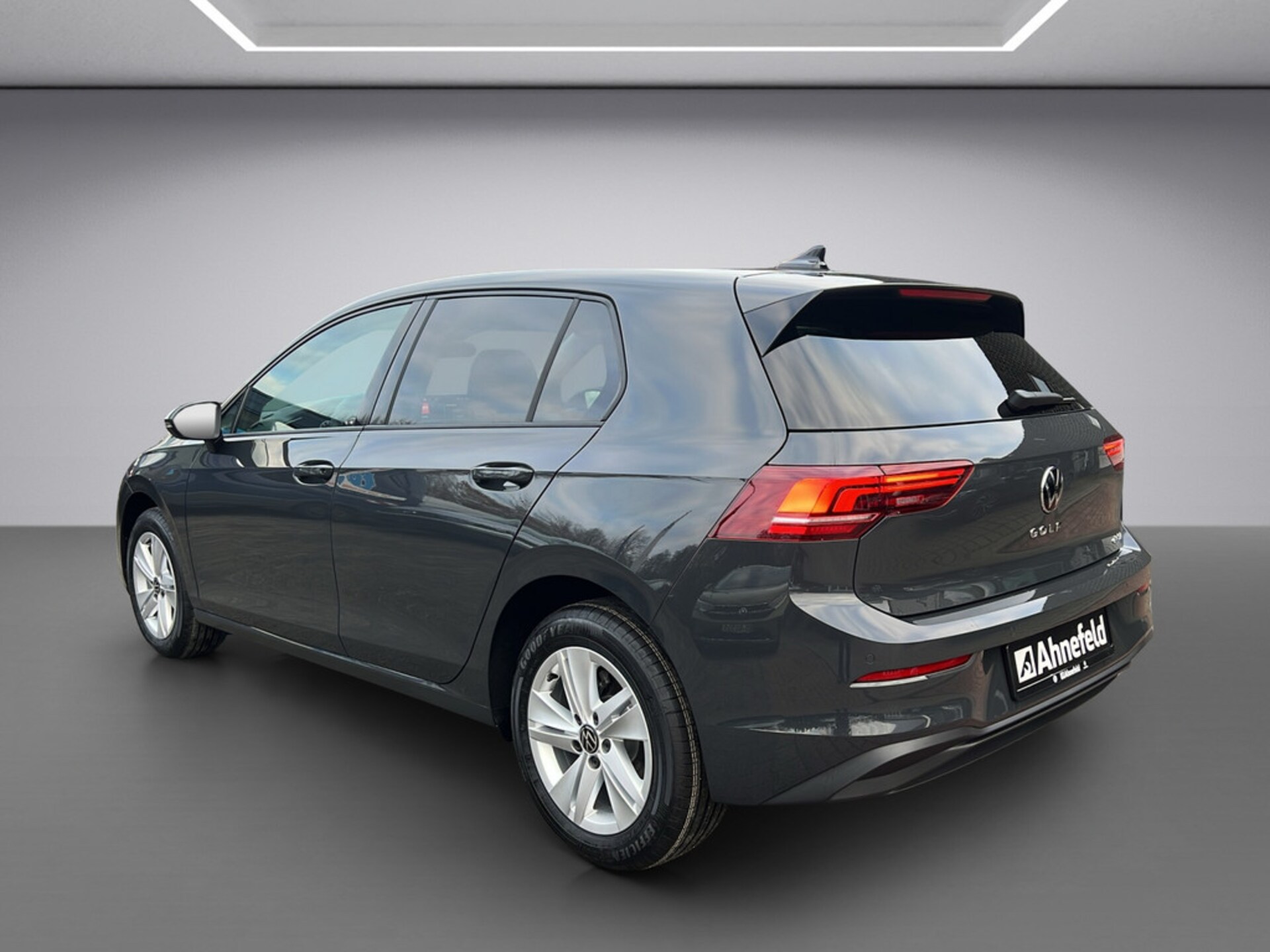 Volkswagen Golf Life