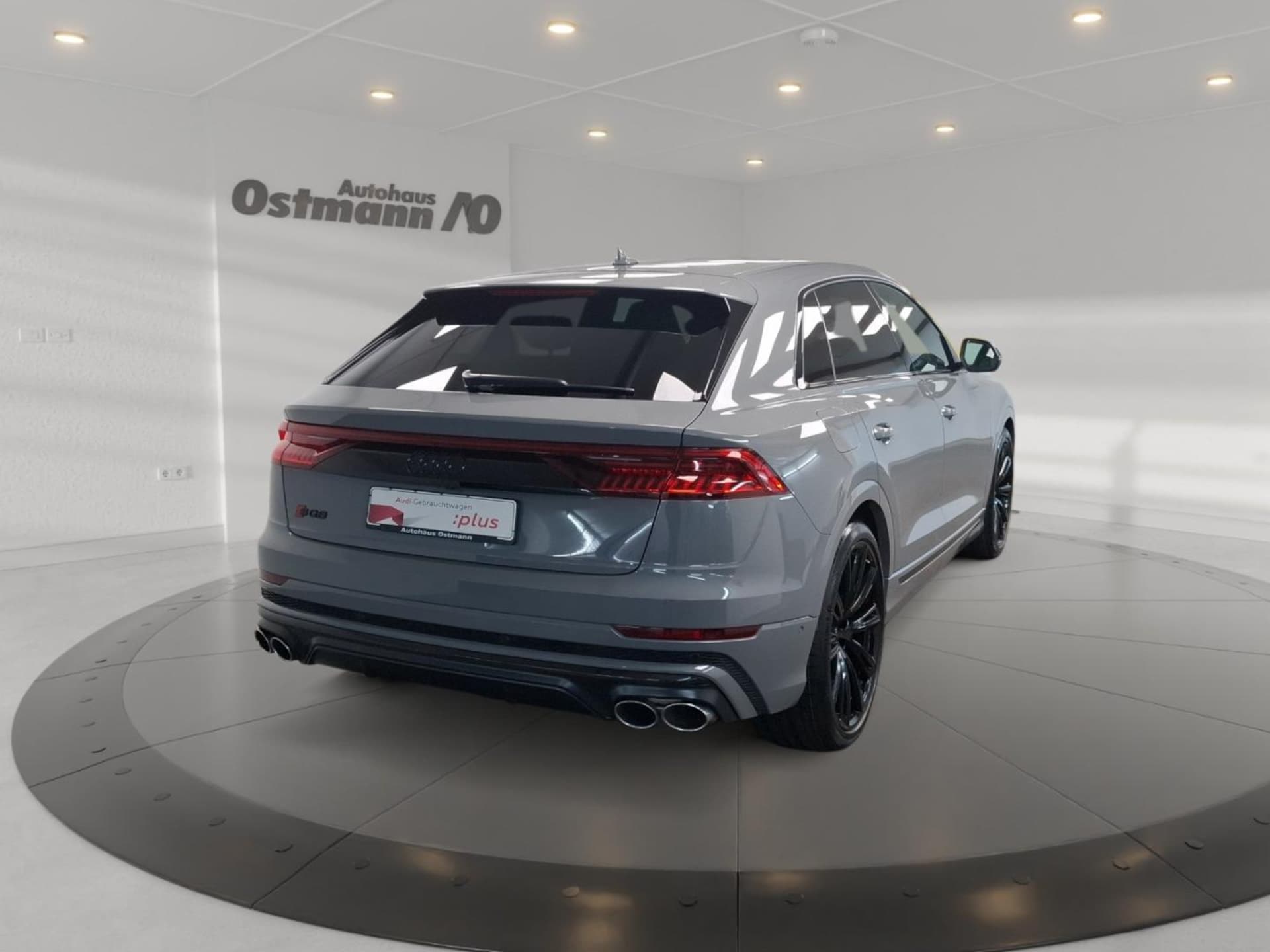 Audi SQ8 SUV