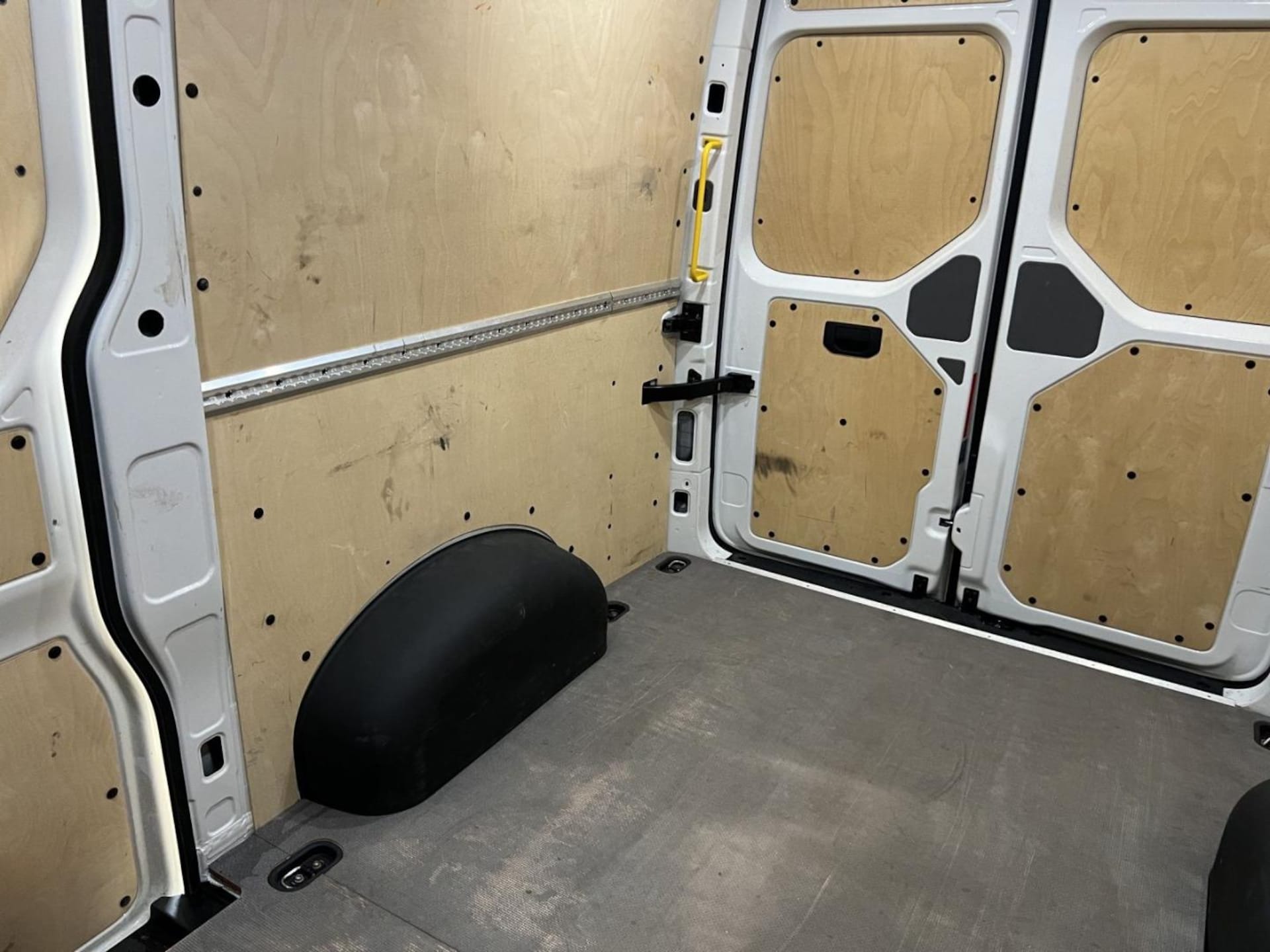 Volkswagen Crafter Kasten mittlerer Radstand
