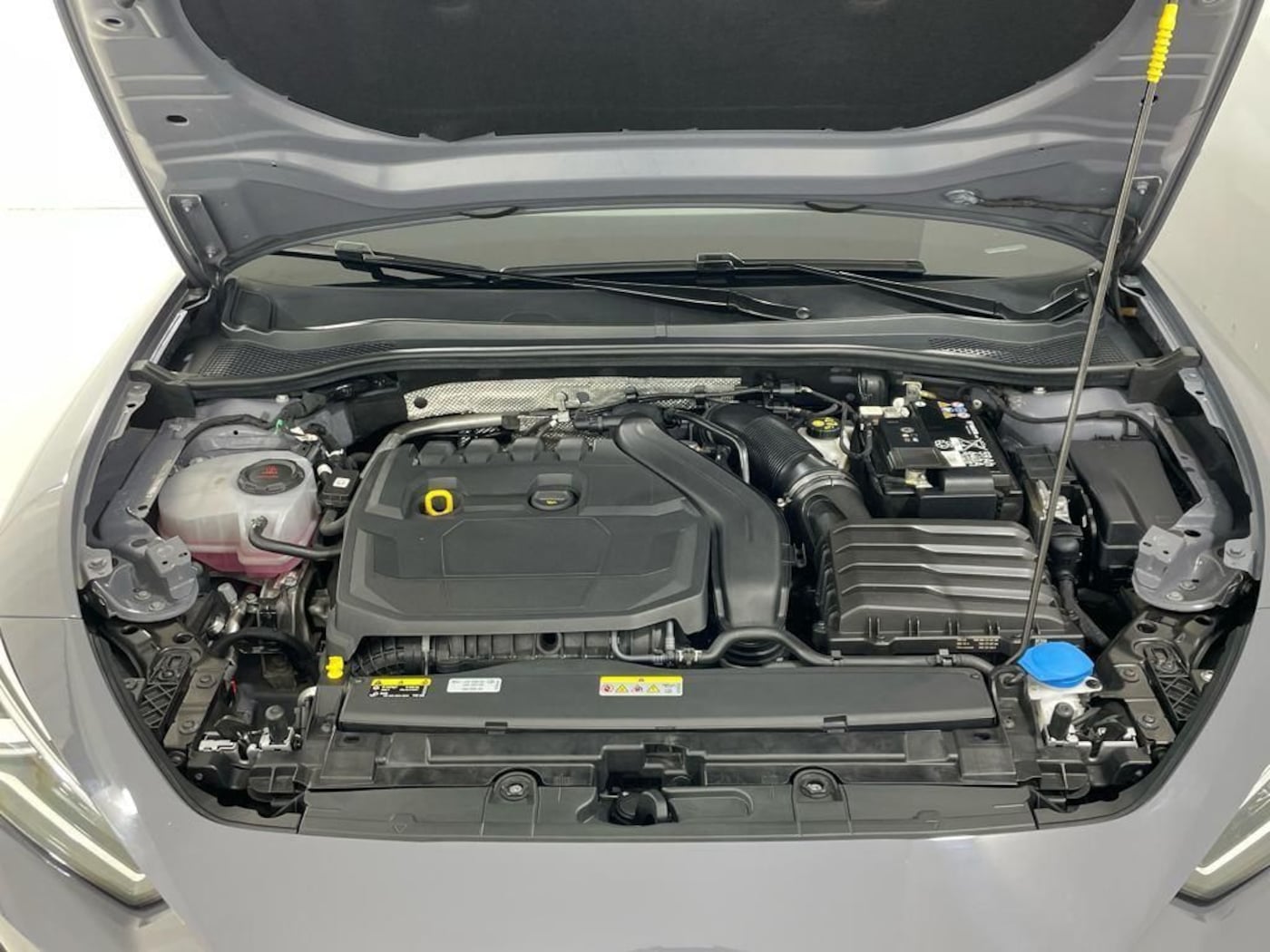 CUPRA Leon León 1.5 eTSI DSG 110 kW (150 CV) — photo 15