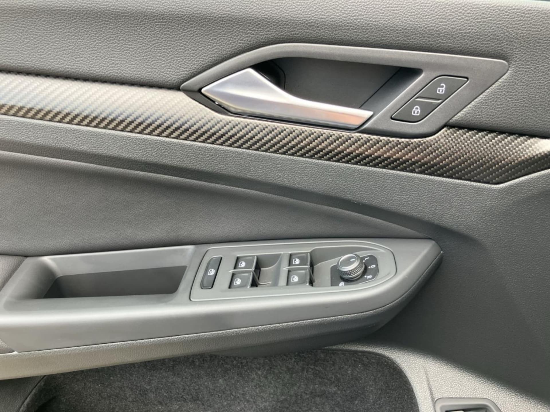 Volkswagen Golf Variant R