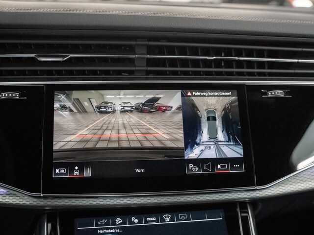Image about Audi Q7 SUV TFSI e S line 55 TFSI e quattro tiptronic