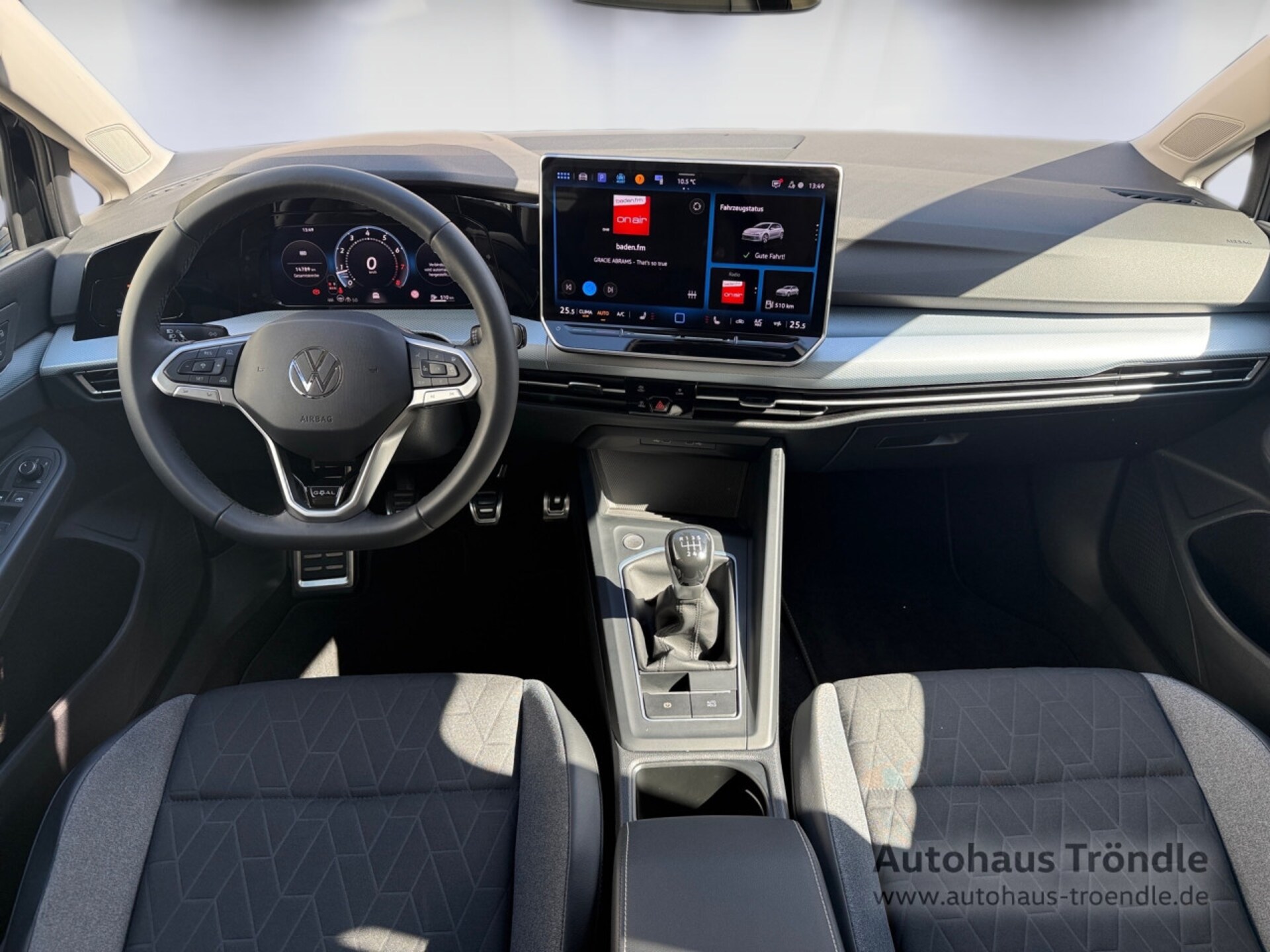 Volkswagen Golf Life