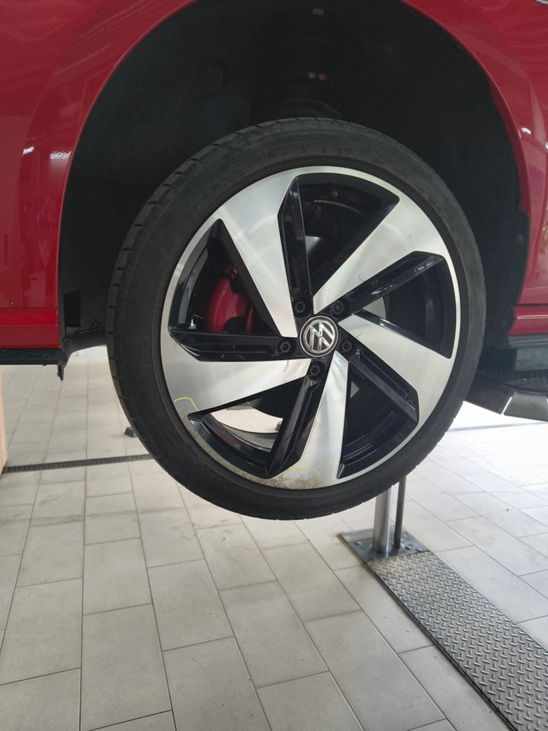 Volkswagen Golf GTI