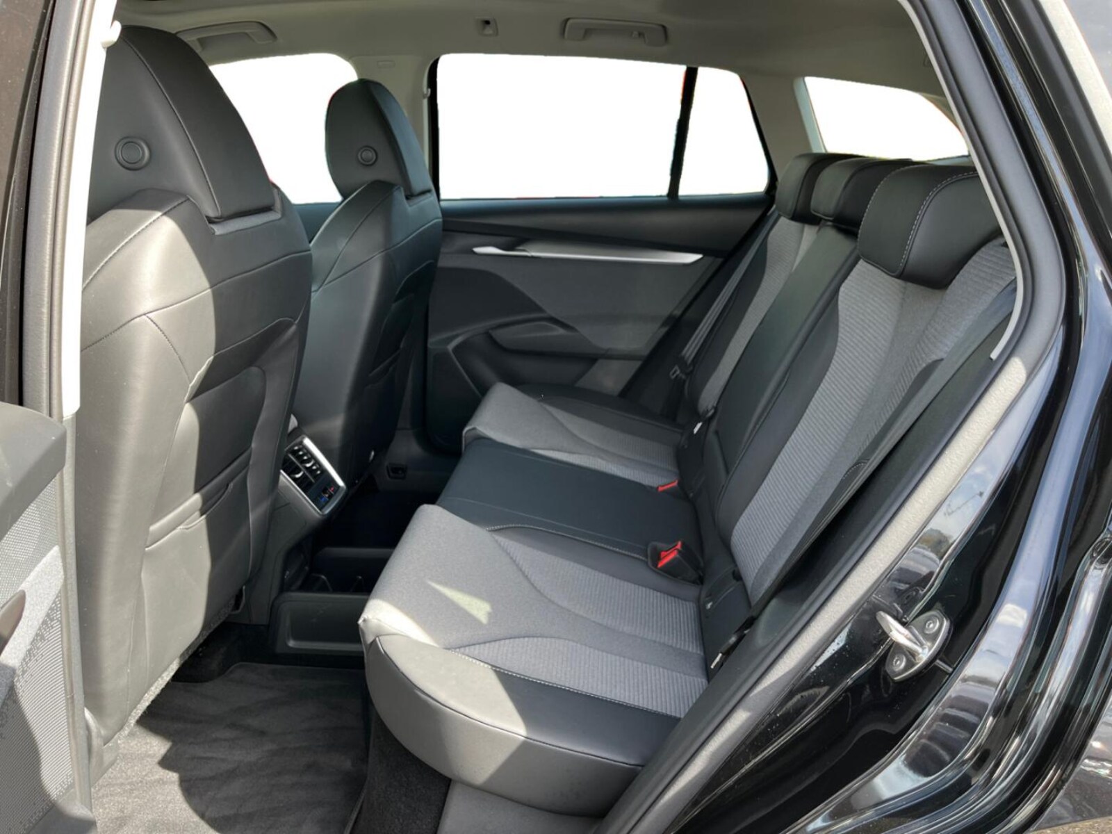 Škoda Enyaq – Bild 10