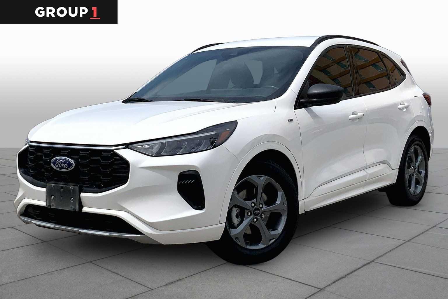 2023 Ford Escape ST-Line FWD's photo