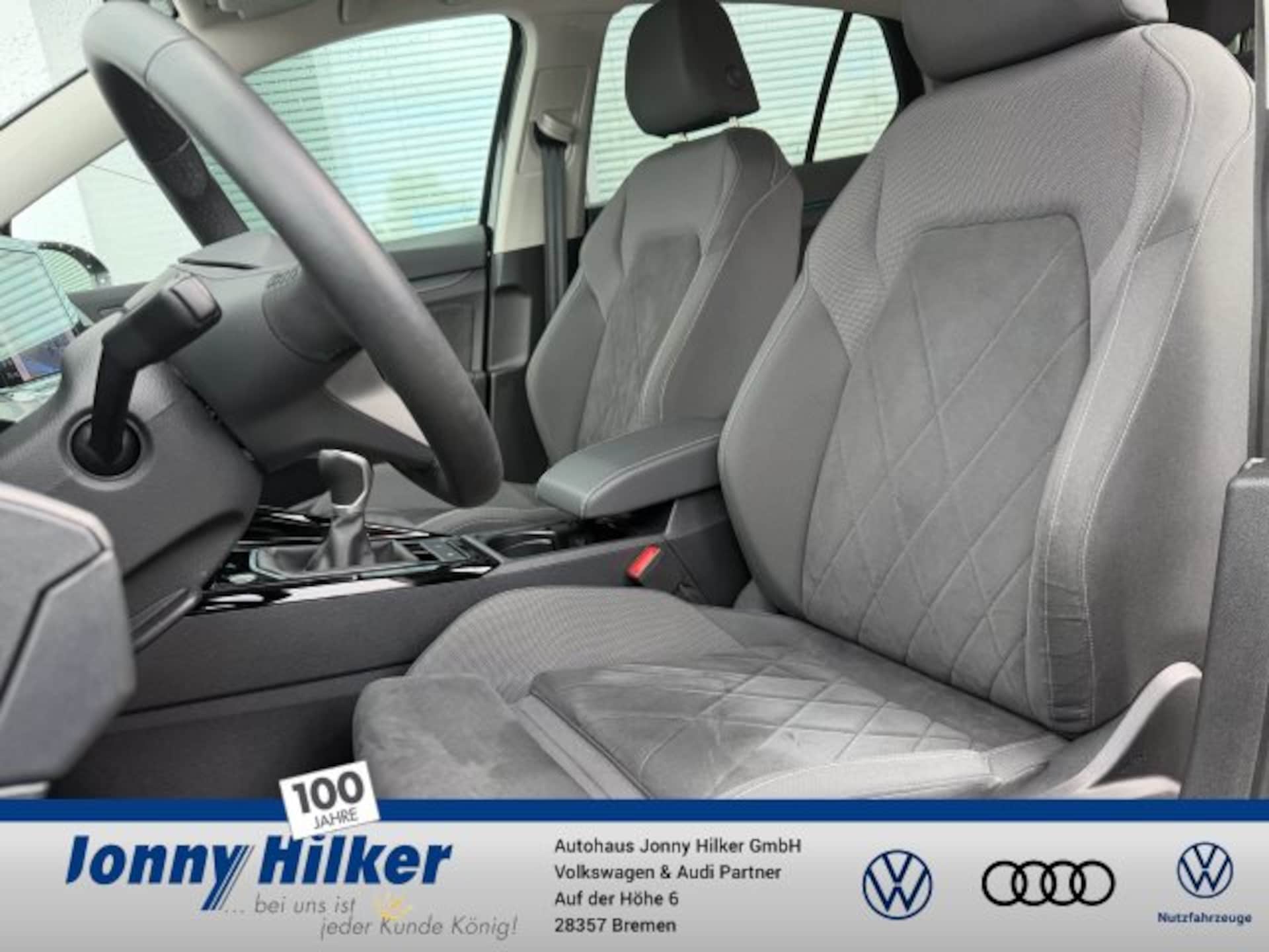 Volkswagen Golf Style
