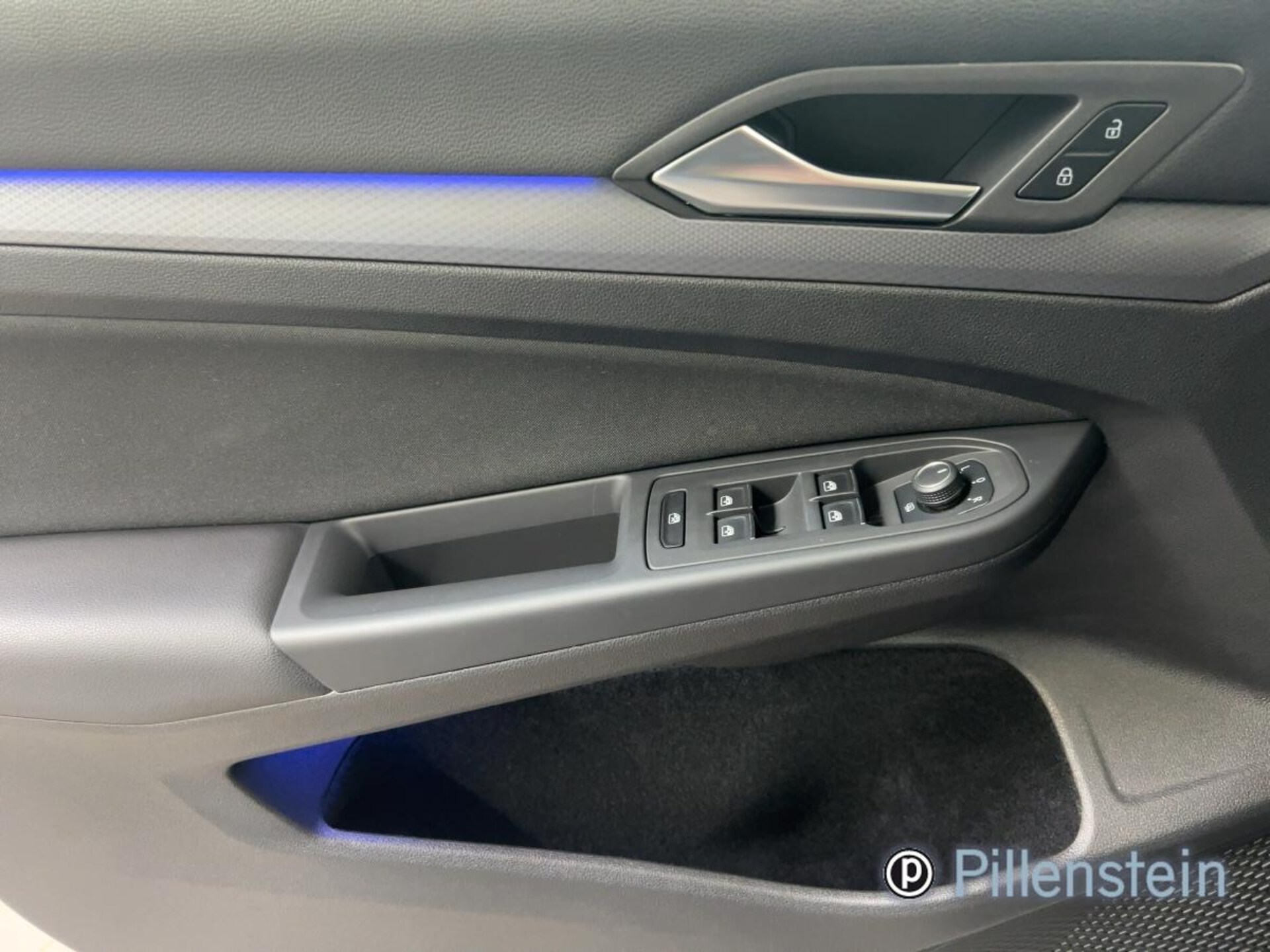 Volkswagen Golf Active