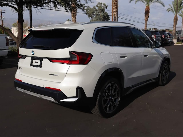 2023 BMW X1