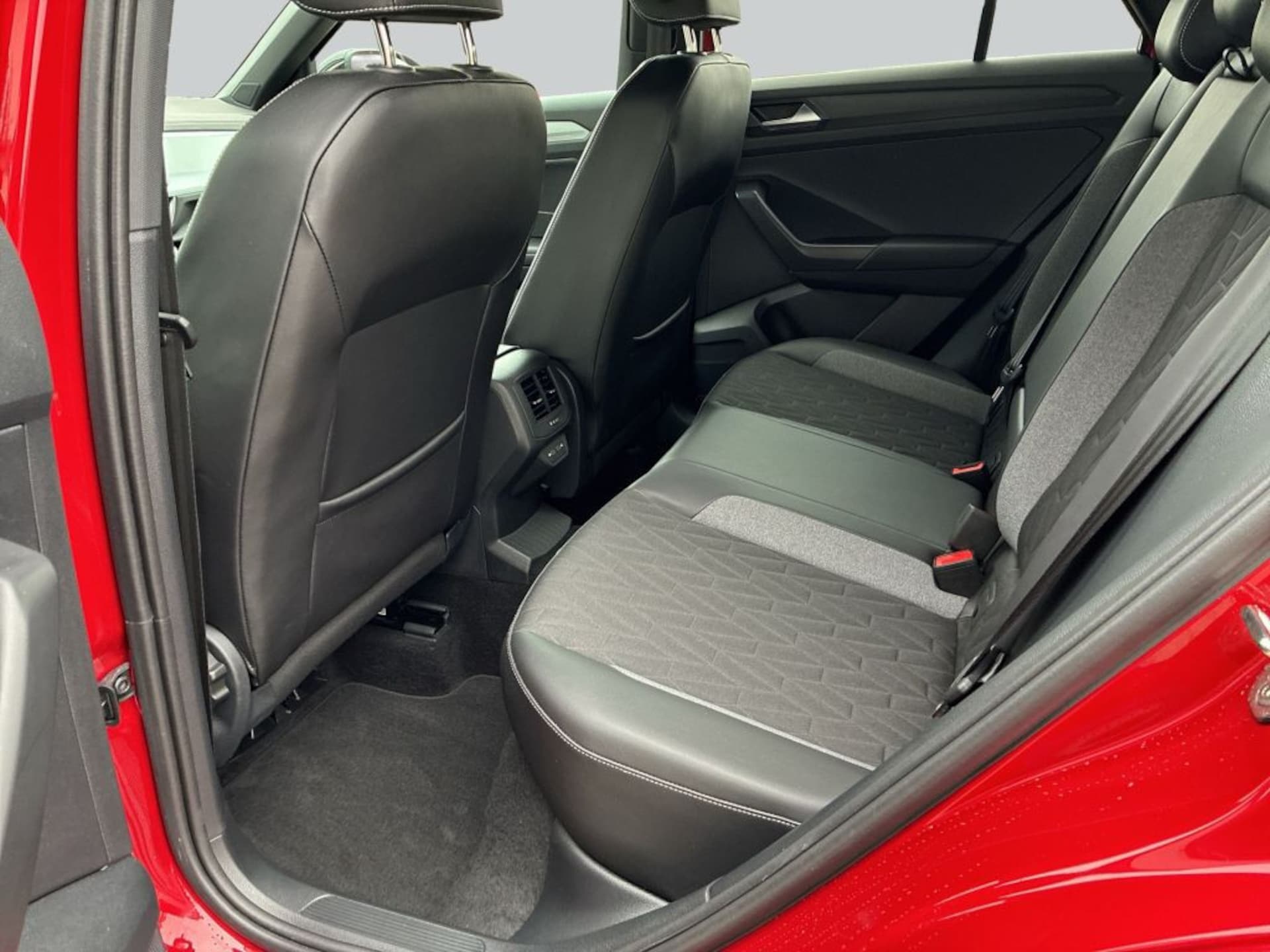 Volkswagen T-Roc Goal