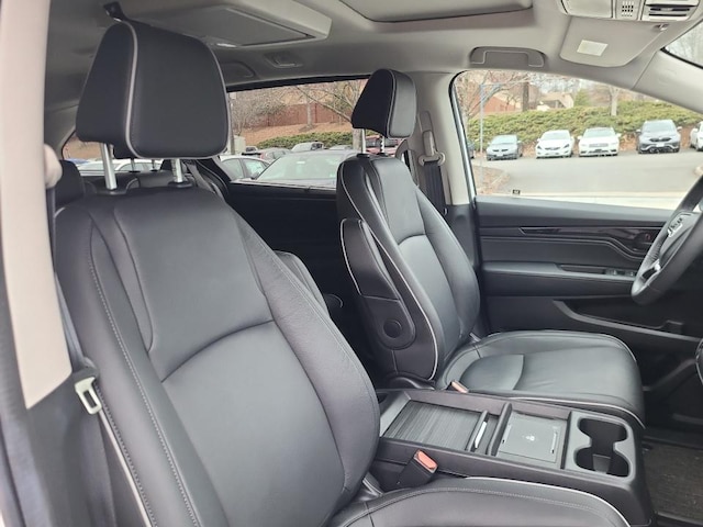 2025 Honda Odyssey Touring - Photo 32