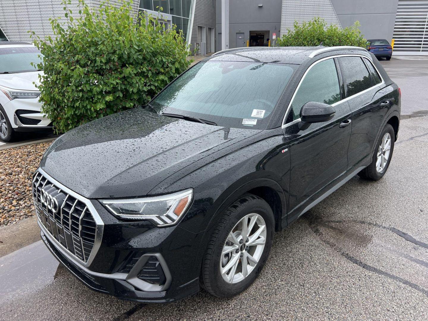 2025 Audi Q3 45 TFSI S Line Premium quattro's photo