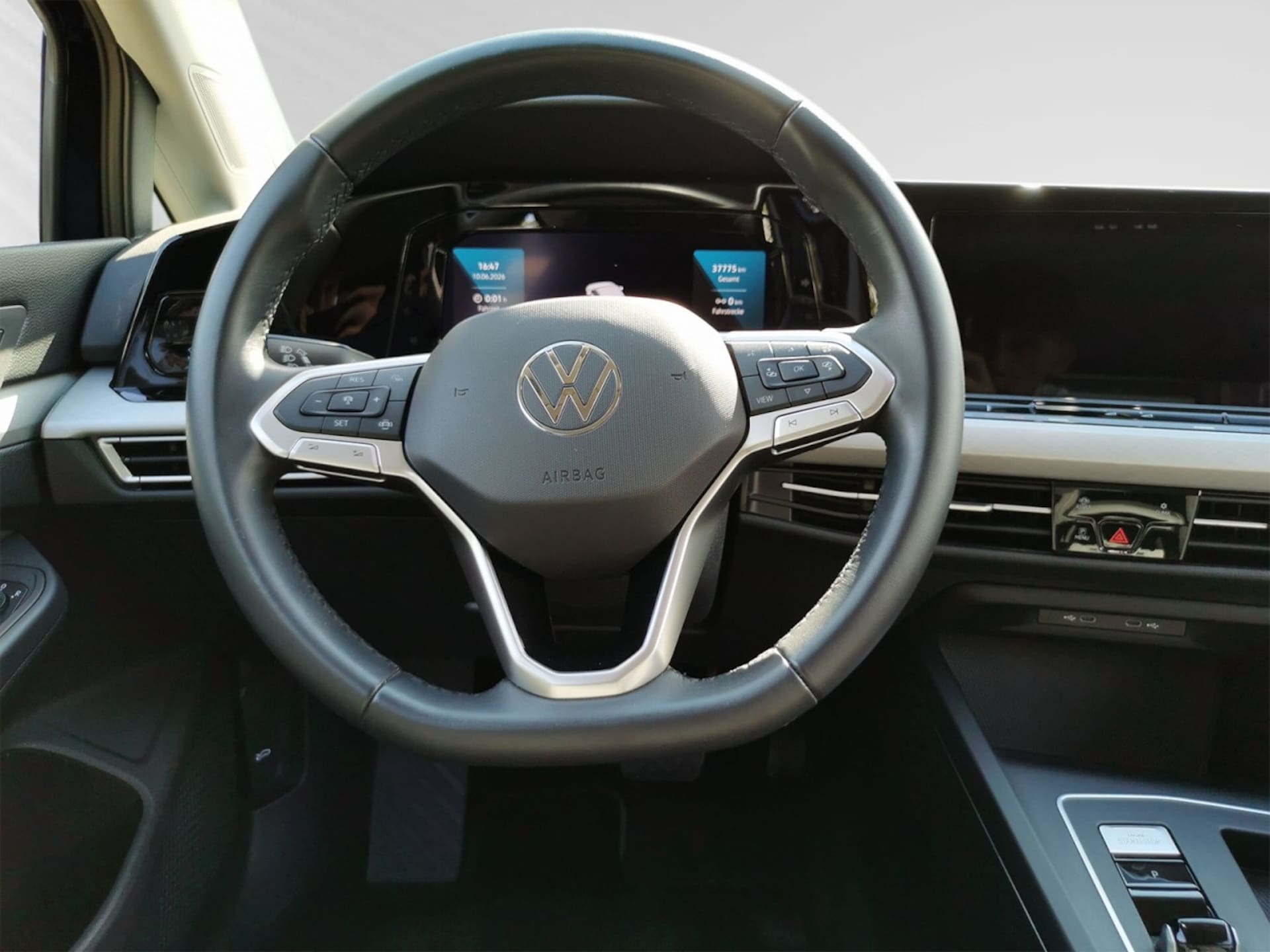 Volkswagen Golf Life