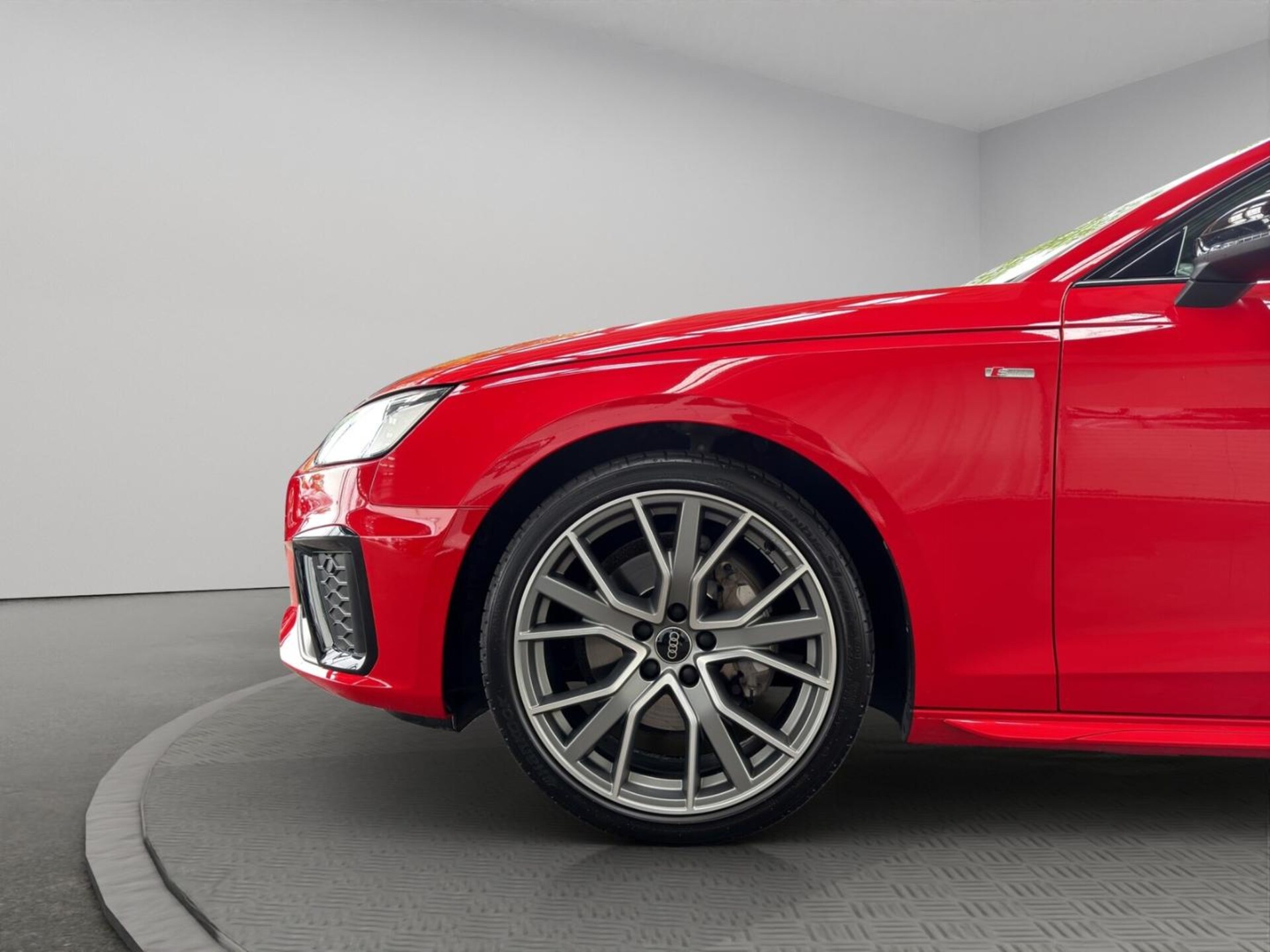 Audi A4 Avant S line