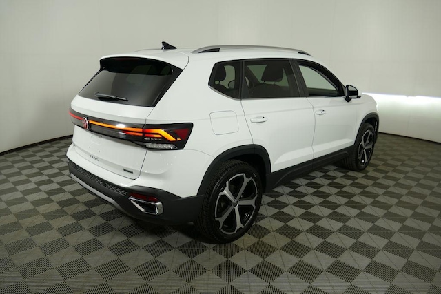 2025 Volkswagen Taos