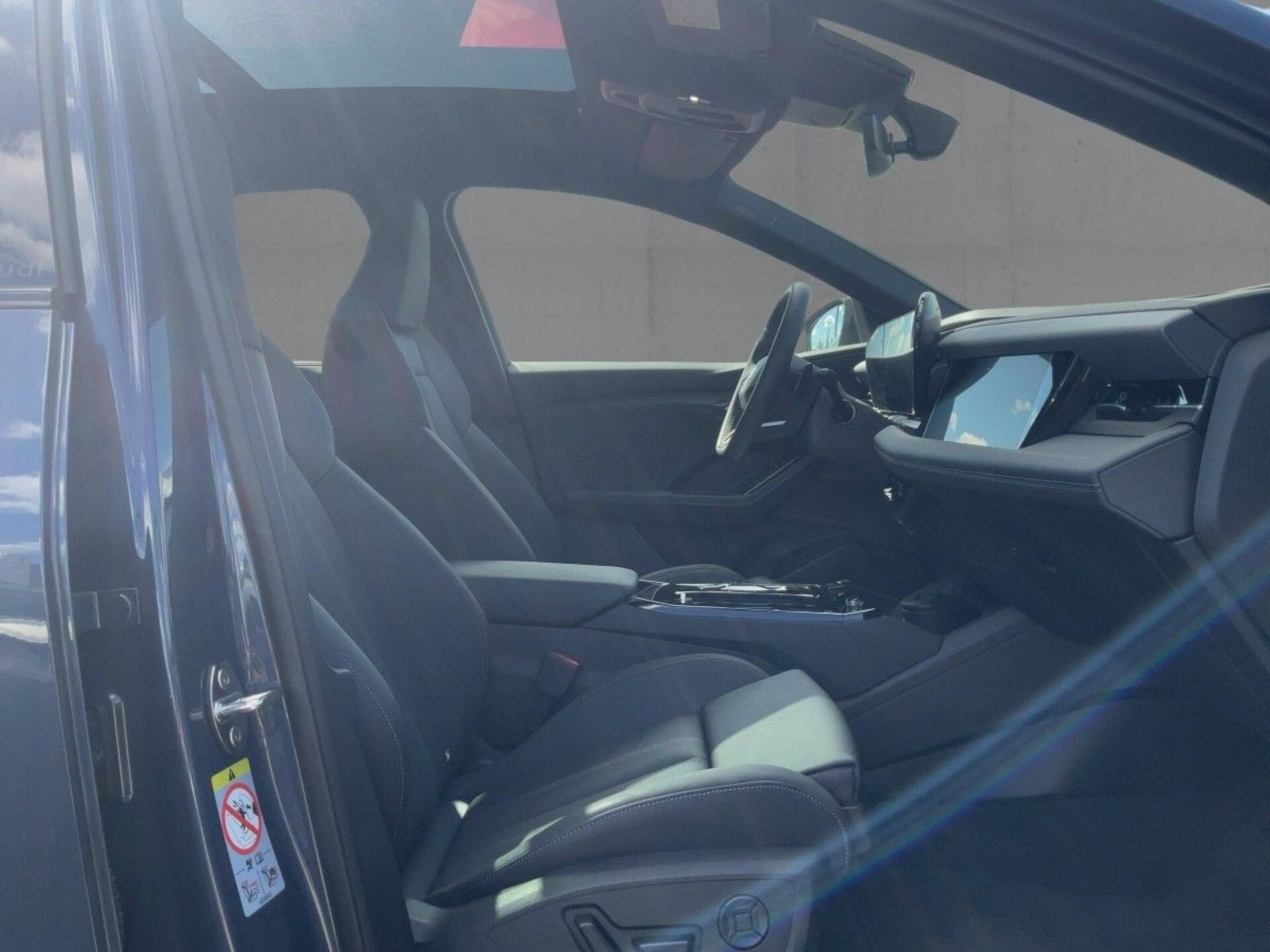 Audi SQ6 SUV e-tron