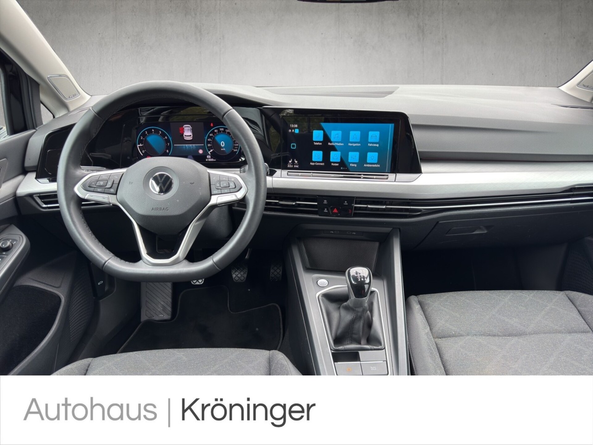 Volkswagen Golf Life