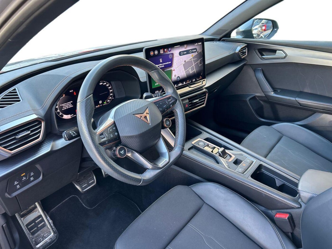 CUPRA Leon León 1.5 eTSI DSG 110 kW (150 CV) — photo 9