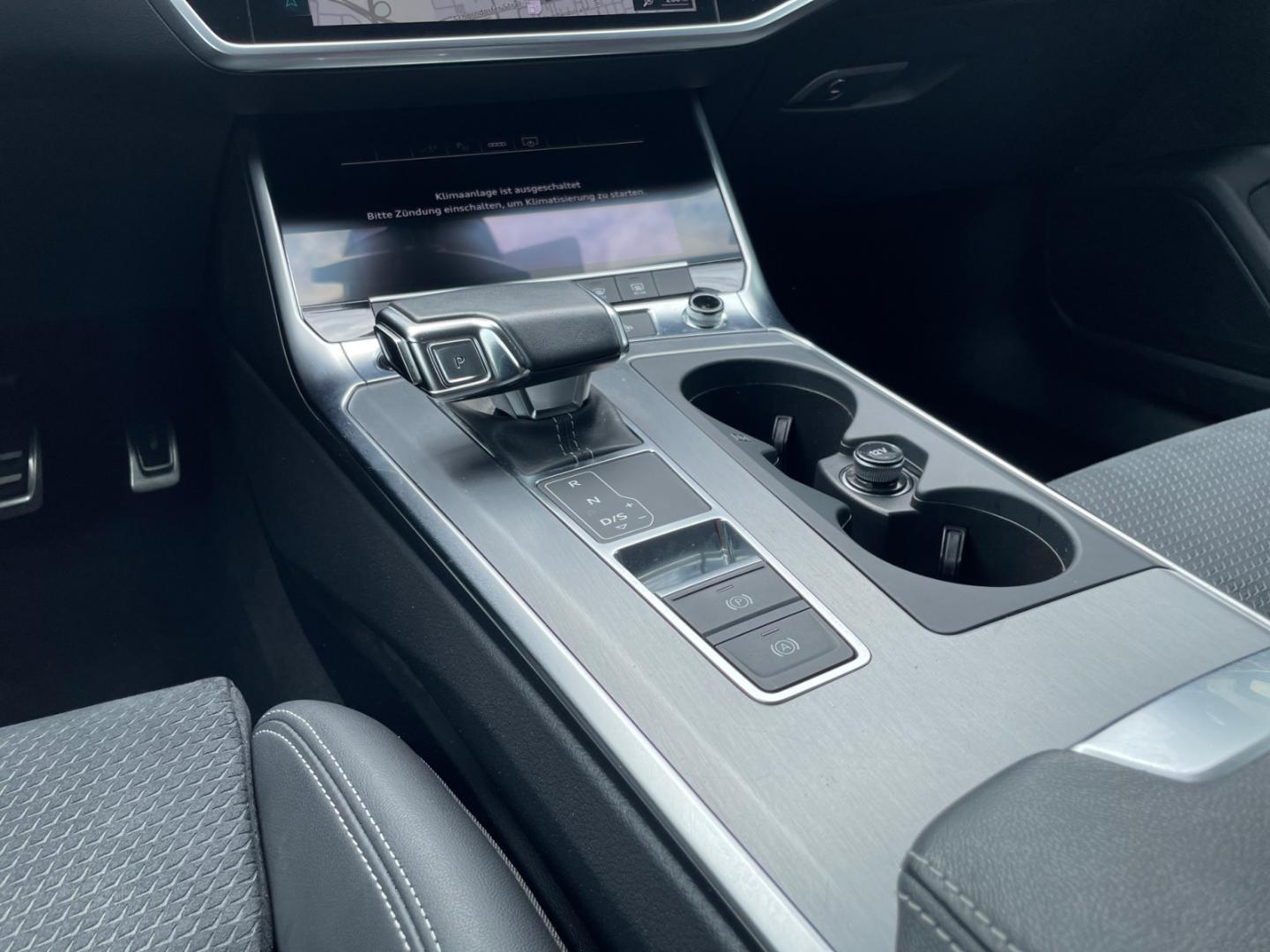 Image about Audi A6 Avant TFSI e 55 TFSI e quattro S tronic