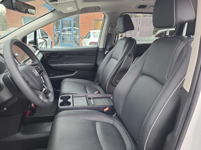 2025 Honda Odyssey Touring - Photo 34
