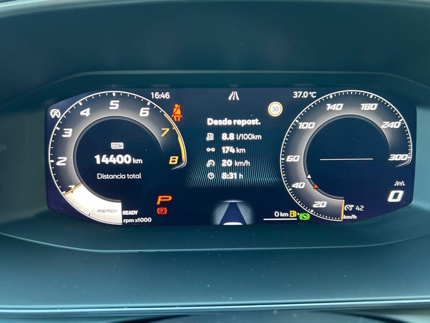 CUPRA Leon León 1.5 eTSI DSG 110 kW (150 CV) — photo 12