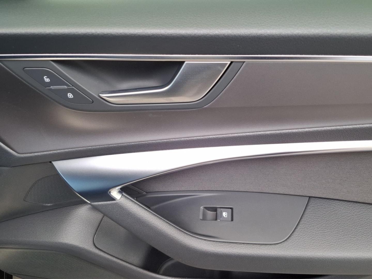 Bild über Audi A6 Avant 40 TDI quattro S tronic - für weitere Informationen kontaktieren Sie den Audi Partner