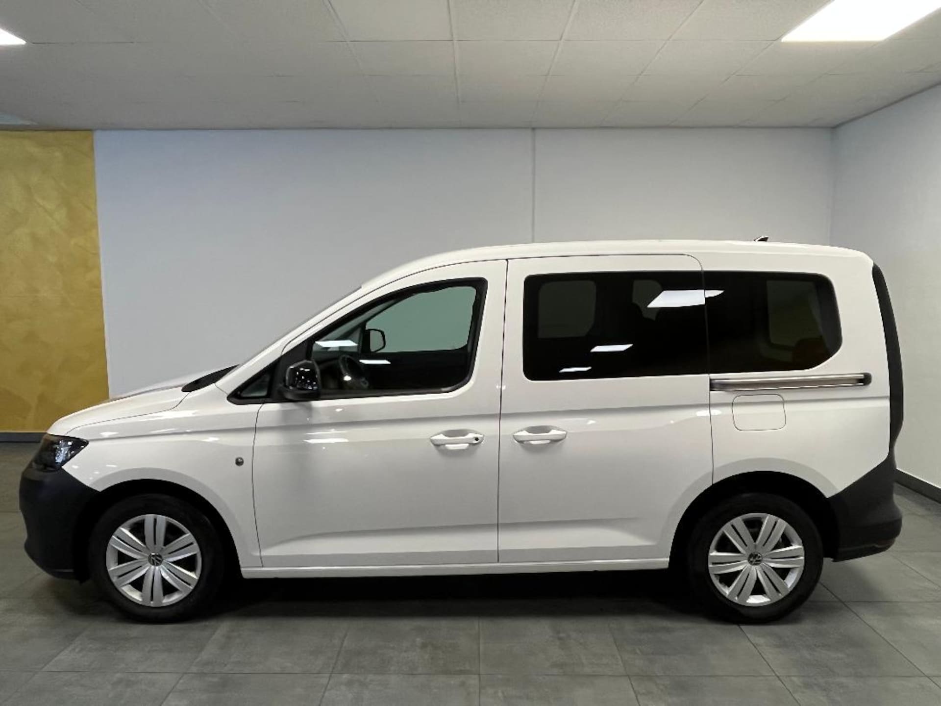 Volkswagen Caddy Basis-Modell