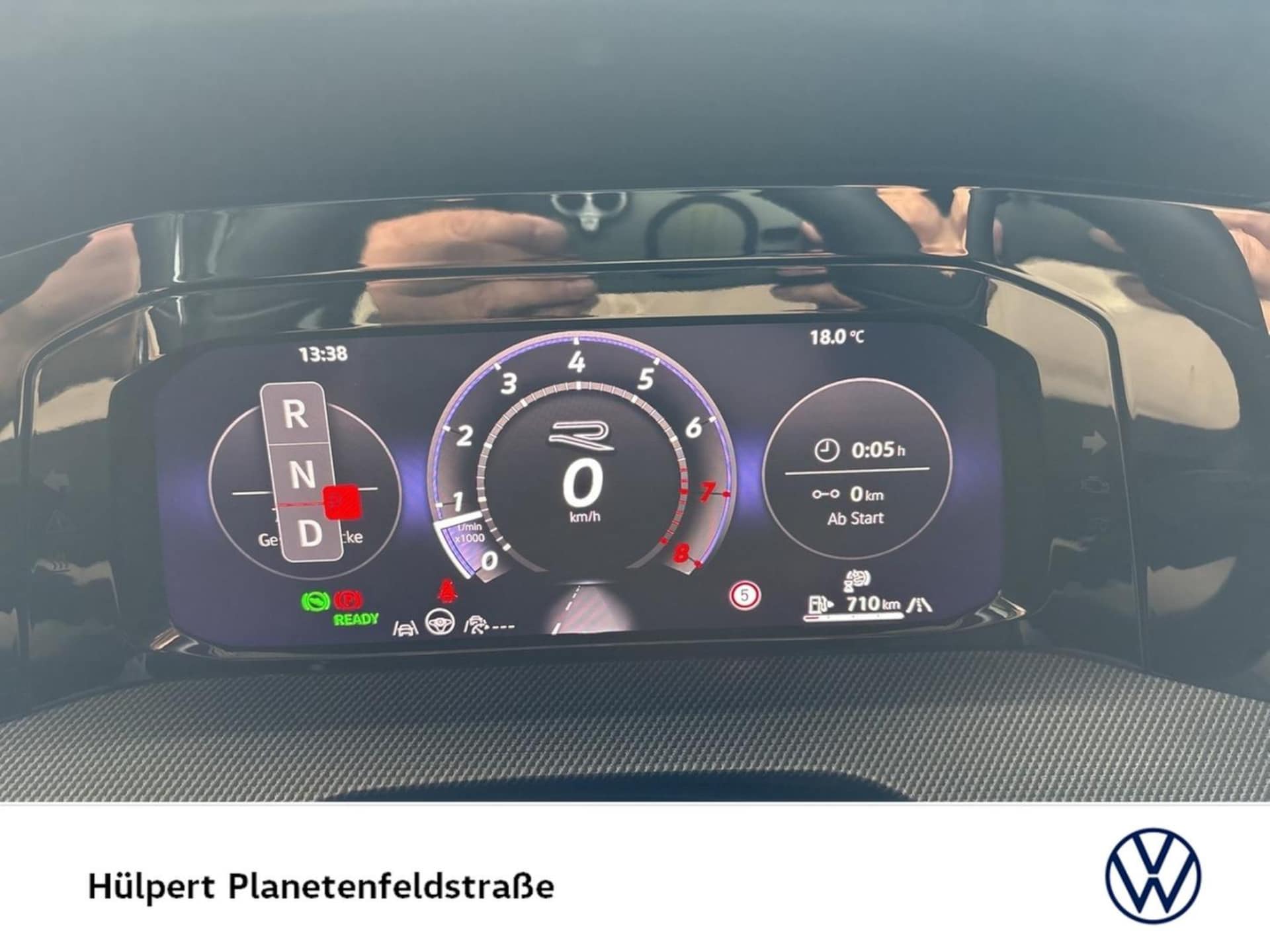 Volkswagen Golf R-Line
