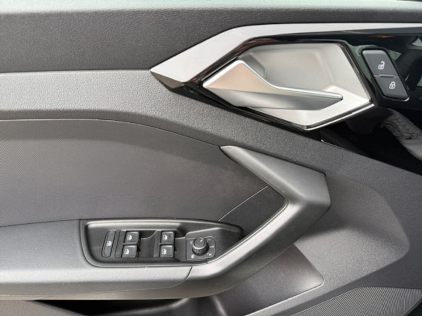 Bild über Audi A1 Sportback advanced 30 TFSI S tronic - für weitere Informationen kontaktieren Sie den Audi Partner
