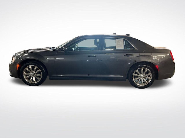 2017 Chrysler 300
