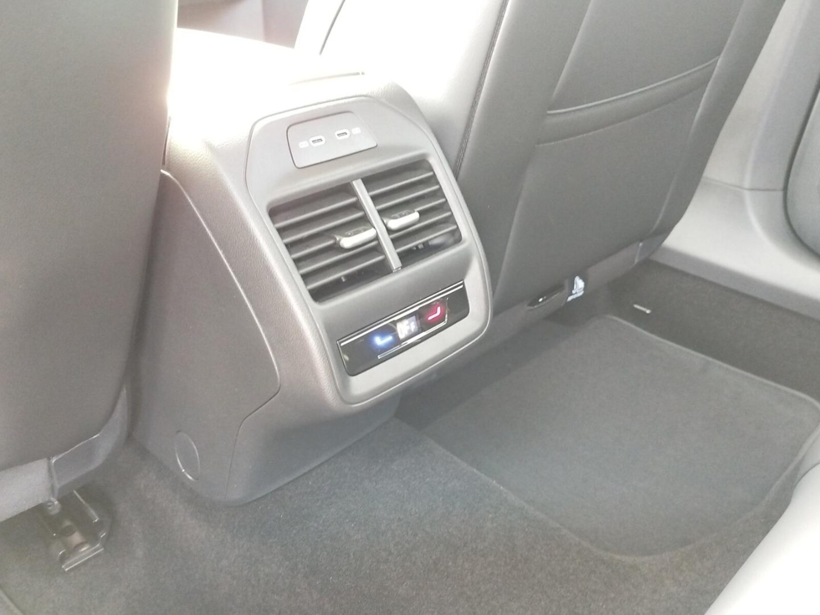 Volkswagen Passat – Bild 20